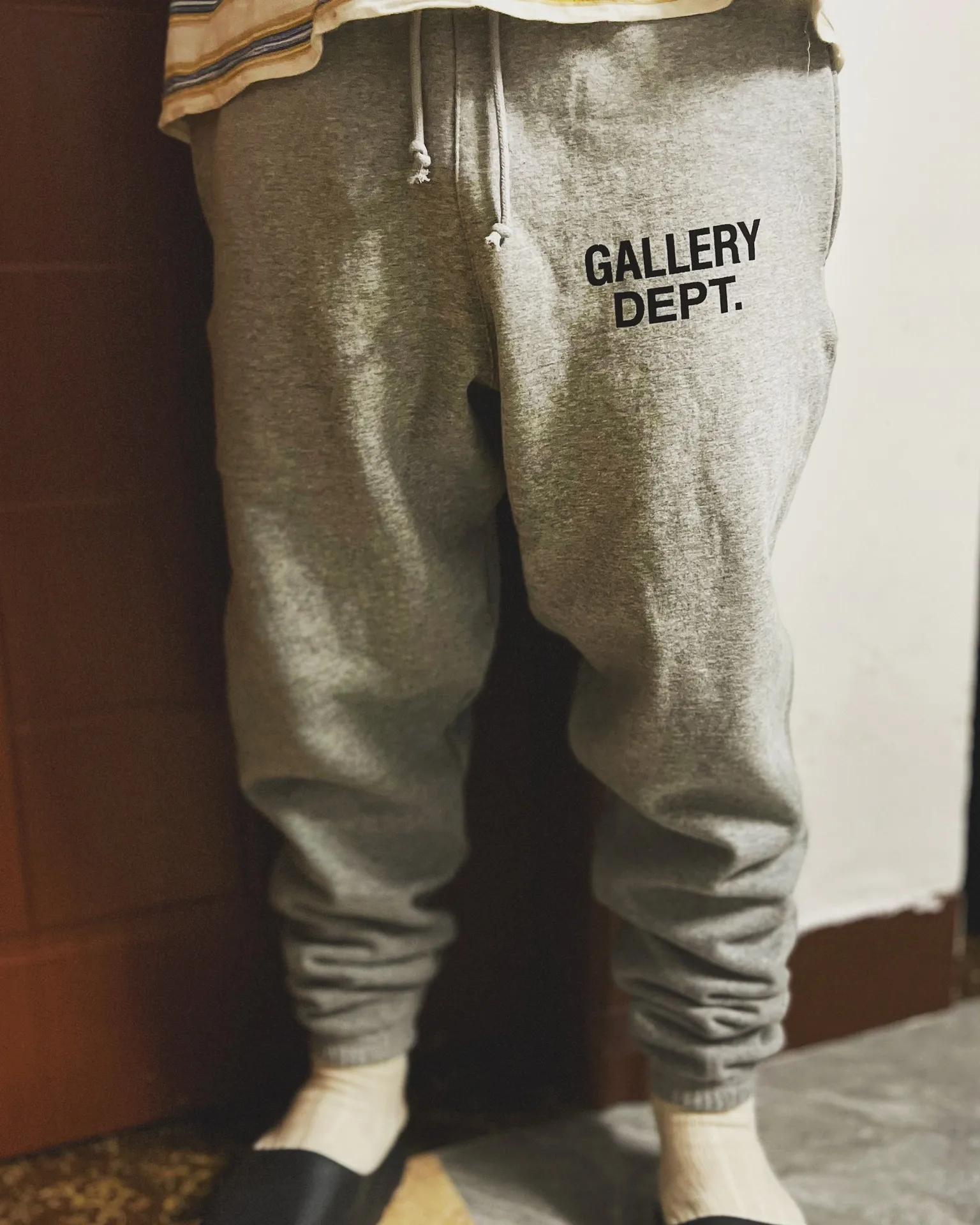 GALLERY DEPT. ENGLISH LOGO SWEAT PANTS E English basic logo sweatpants Vintage washed trousers floral gray S-XL